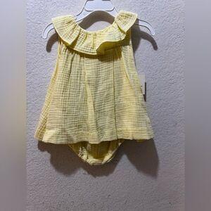Sophie & Lucas ruffle neck  matching set yellow 6 M